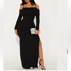 Fashion Nova Black Off-Shoulder Maxi Dress M
